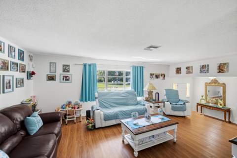 3306 Meadow Lane, Fort Pierce FL - photo 8 of 73