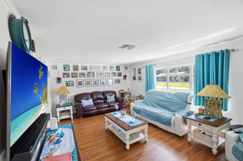 3306 Meadow Lane, Fort Pierce FL - photo 7 of 73