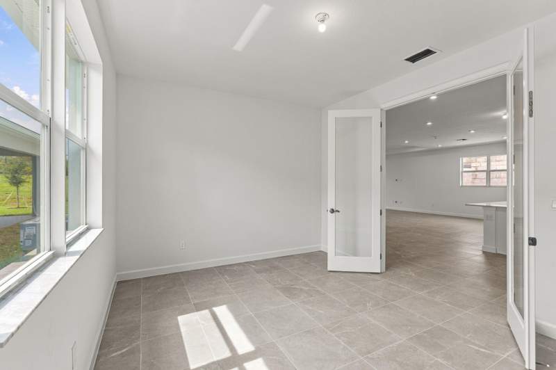 2 bedroom Single Family Residence at 11944 SW Pantone Street, Telaro At Southern Grove Phase 2 And 3, Port St. Lucie — photo 4