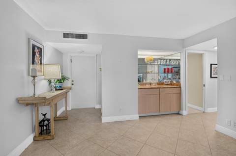 7786 Lakeside Boulevard #614, Boca Raton FL - photo 8 of 65