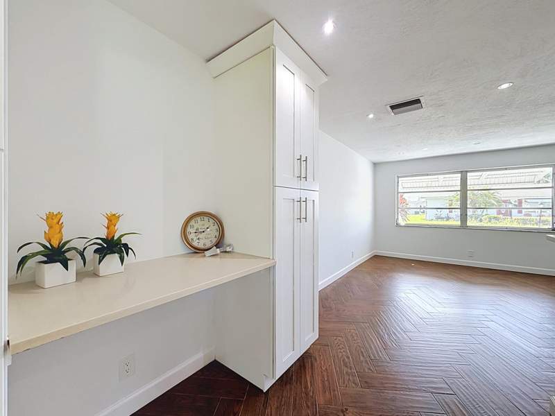 2 bedroom Single Family Residence at 813 SW 5th Court, Palm Beach Leisureville Sec 3, Boynton Beach — photo 5
