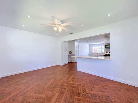 813 SW 5th Court, Boynton Beach FL - photo 14 of 54