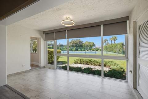 732 Lago Road, Delray Beach FL - photo 14 of 36