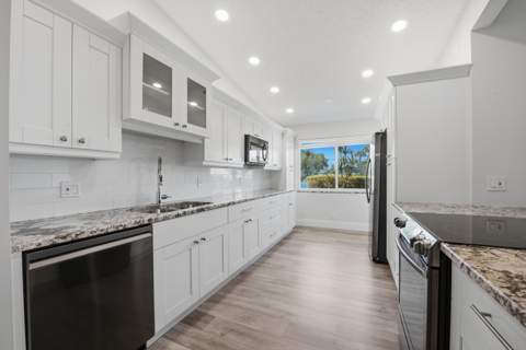 732 Lago Road, Delray Beach FL - photo 7 of 36