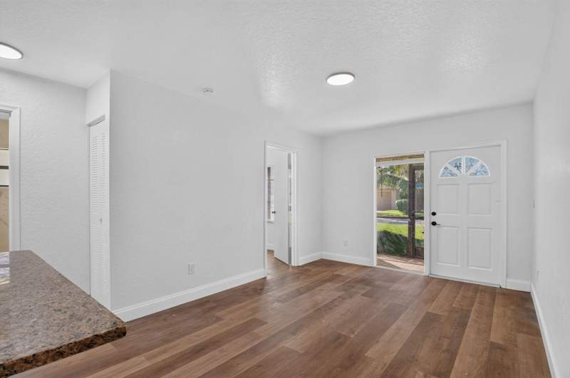 3 bedroom Single Family Residence at 1323 Summit Run Circle, Summit Pines Unit 1, West Palm Beach — photo 5