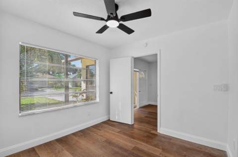 1323 Summit Run Circle, West Palm Beach FL - photo 8 of 59