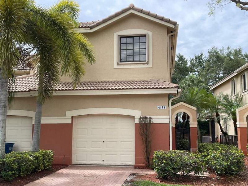4 bedroom Townhouse at 4158 Forest Drive, Sector 8 9 & 10 Plat(Blks, Weston — photo 2