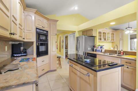 10691 SE Jupiter Narrows Drive, Hobe Sound FL - photo 7 of 53