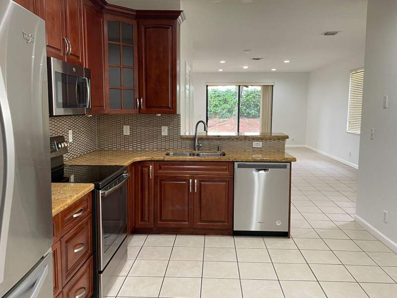 4 bedroom Townhouse at 4158 Forest Drive, Sector 8 9 & 10 Plat(Blks, Weston — photo 5