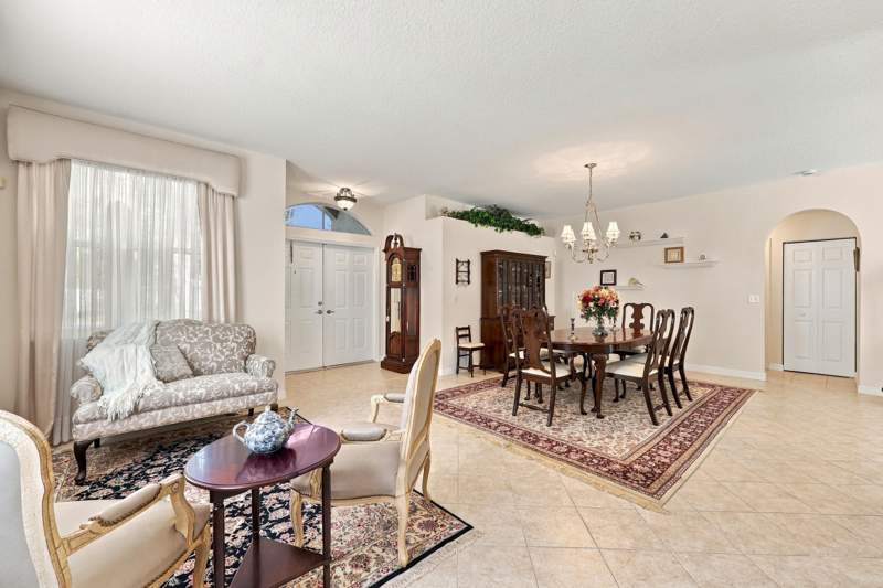 4 bedroom Single Family Residence at 6346 Stonehurst Circle, Smith Dairy West 4, Lake Worth — photo 5
