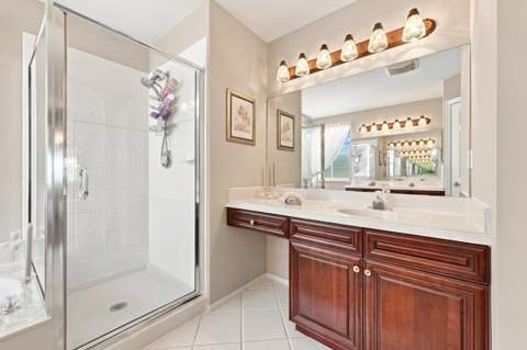6346 Stonehurst Circle, Lake Worth FL - photo 21 of 46