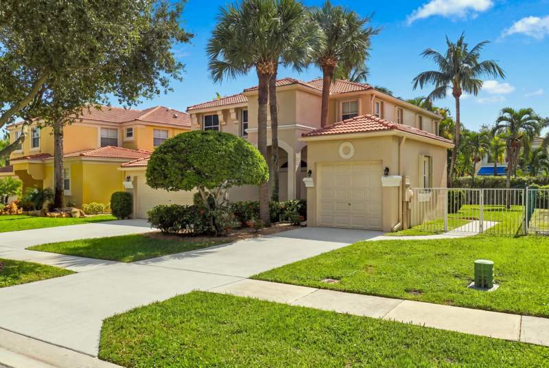 4 bedroom Single Family Residence at 6346 Stonehurst Circle, Smith Dairy West 4, Lake Worth — photo 3