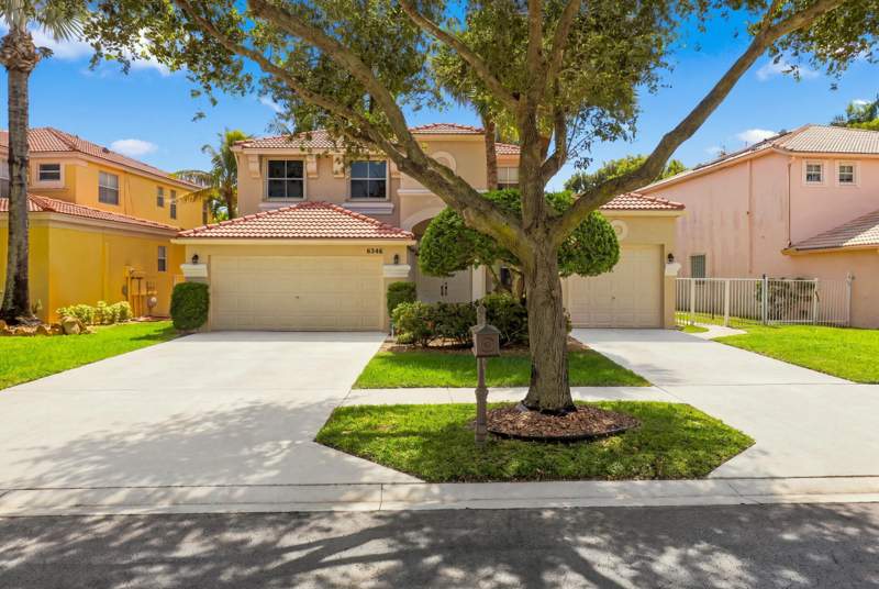 4 bedroom Single Family Residence at 6346 Stonehurst Circle, Smith Dairy West 4, Lake Worth — photo 2