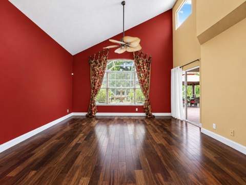 5137 Elpine Way, Riviera Beach FL - photo 9 of 42