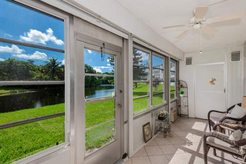 1004 Newport G #1004, Deerfield Beach FL - photo 20 of 33