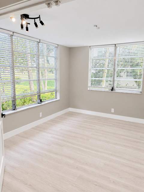 3900 Oaks Clubhouse Drive #101, Pompano Beach FL - photo 18 of 29