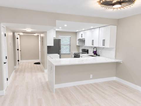 3900 Oaks Clubhouse Drive #101, Pompano Beach FL - photo 6 of 29