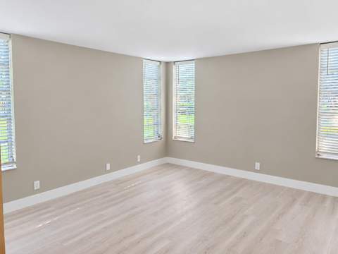 3900 Oaks Clubhouse Drive #101, Pompano Beach FL - photo 10 of 29