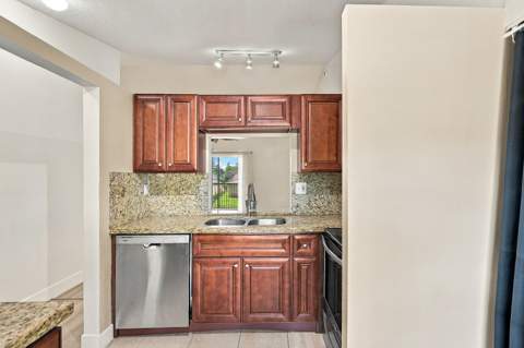 717 Gardens Drive #206, Pompano Beach FL - photo 8 of 36