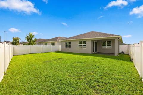 8915 Dahlia Circle, Port St. Lucie FL - photo 20 of 21