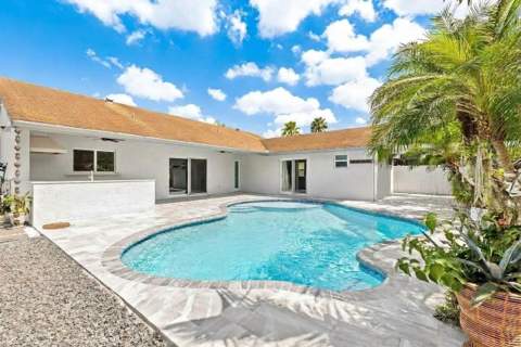 10110 SW 16th Place, Davie FL - photo 22 of 29