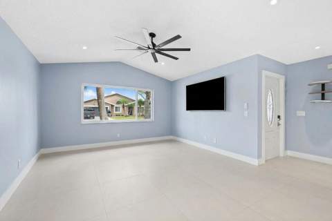 10110 SW 16th Place, Davie FL - photo 6 of 29