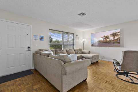 3917 Coelebs Avenue, Boynton Beach FL - photo 9 of 22