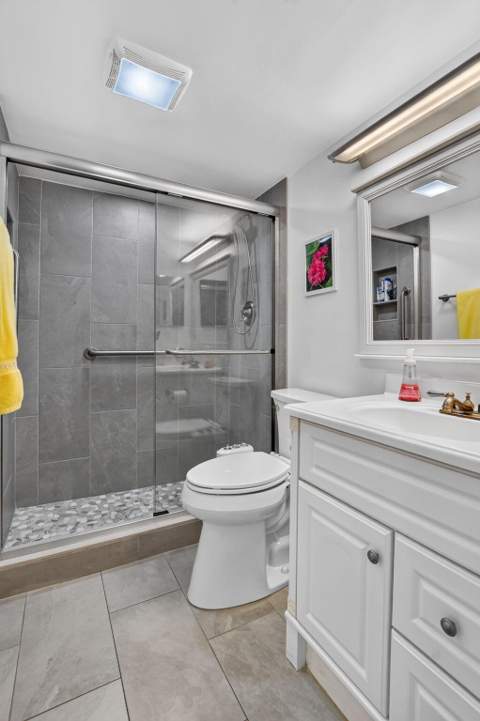2025 Cornwall B, Boca Raton FL - photo 13 of 53