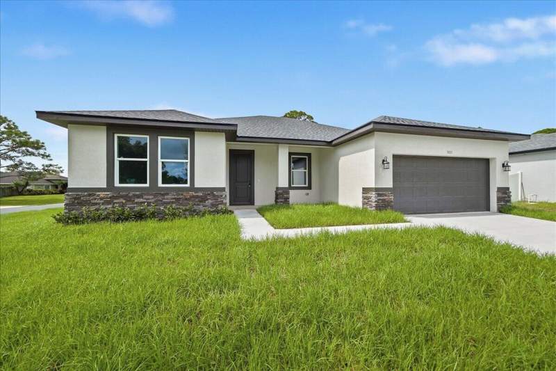 4 bedroom Single Family Residence at 623 Russ Road, Ulrich'S Subdivision, Fort Pierce — photo 2