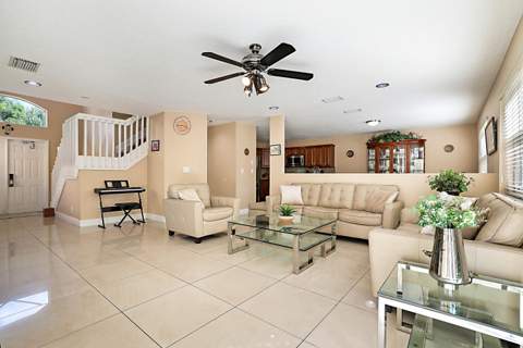 6666 Saltaire Terrace, Margate FL - photo 9 of 40