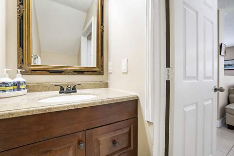 6666 Saltaire Terrace, Margate FL - photo 11 of 40