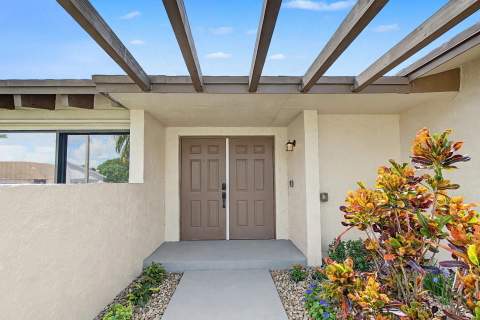 9454 NW 46th Street, Sunrise FL - photo 7 of 40