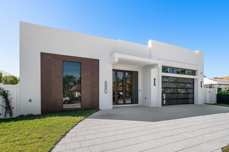 5 bedroom Single Family Residence at 680 Hastings Street, Delray Manor, Boca Raton — photo 2
