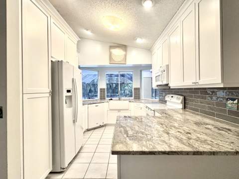 5762 Peachwood Court, Jupiter FL - photo 9 of 20