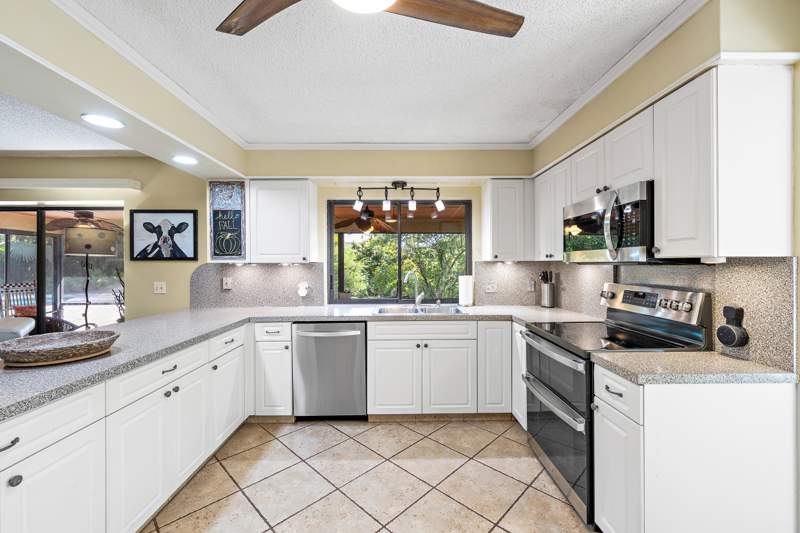 4 bedroom Single Family Residence at 15606 87th Trail, Palm Beach Country Estates, Palm Beach Gardens — photo 5