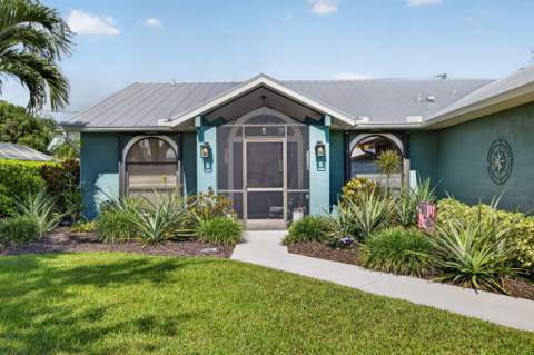 609 SE Barr Street, Port St. Lucie FL - photo 10 of 68