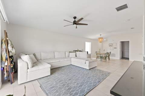 4235 Troon Place, Fort Pierce FL - photo 11 of 38