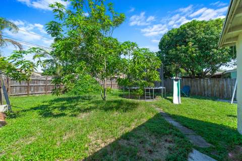 1787 NE 49th Street, Pompano Beach FL - photo 18 of 24
