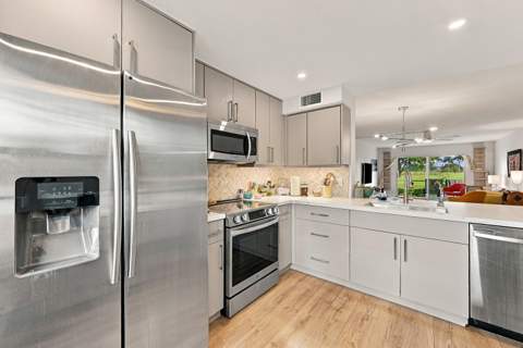 2802 Victoria Way Way #J1, Coconut Creek FL - photo 16 of 39