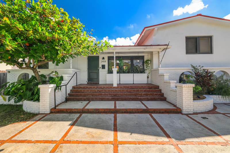 3 bedroom Single Family Residence at 2408 NE 17th Terrace, Middle River Manor, Wilton Manors — photo 3