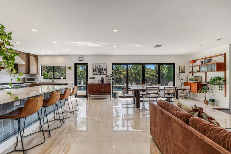3 bedroom Single Family Residence at 2408 NE 17th Terrace, Middle River Manor, Wilton Manors — photo 5