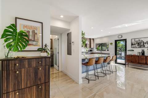 2408 NE 17th Terrace, Wilton Manors FL - photo 14 of 65