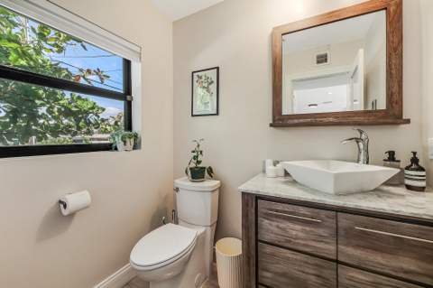 2408 NE 17th Terrace, Wilton Manors FL - photo 15 of 65