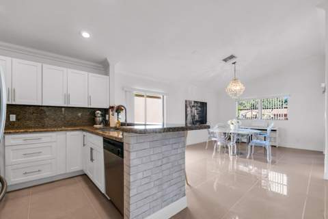 11391 Whisper Sound Drive, Boca Raton FL - photo 7 of 34