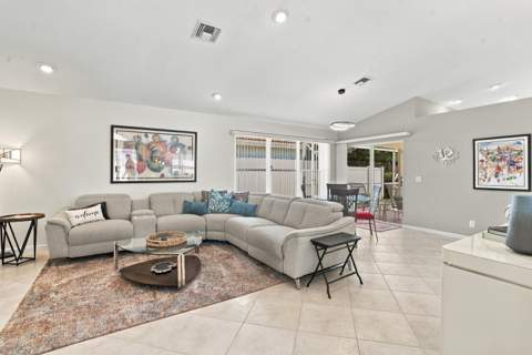 11564 Augustus Drive, Boynton Beach FL - photo 6 of 44