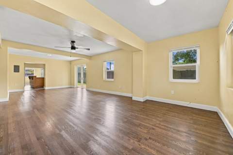 6824 SW 5th Street, Pembroke Pines FL - photo 7 of 35