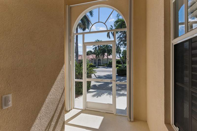 4 bedroom Single Family Residence at 7303 Deer Point Lane, Riverwalk, West Palm Beach — photo 2