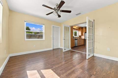 6824 SW 5th Street, Pembroke Pines FL - photo 15 of 35