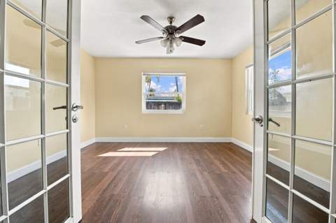 6824 SW 5th Street, Pembroke Pines FL - photo 14 of 35