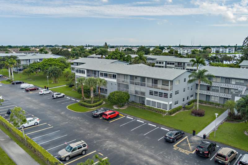 1 bedroom Condominium at 203 Suffolk #E, Suffolk At Century Village Condo, Boca Raton — photo 2